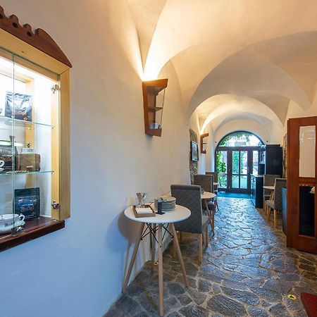 Penzion Familia Hotell Poprad Exteriör bild