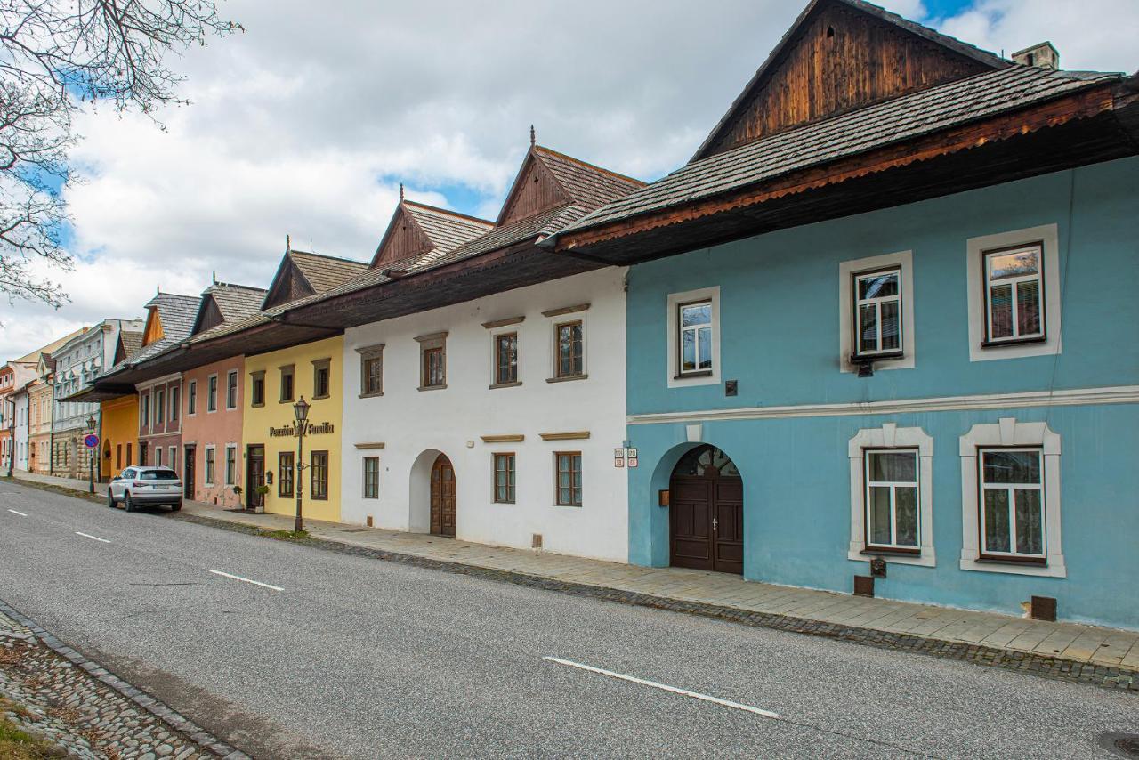 Penzion Familia Hotell Poprad Exteriör bild
